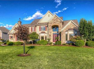 2339 River Rd, Willoughby Hills, OH 44094