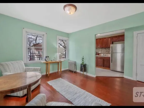 115-35 197th St, Saint Albans, NY 11412