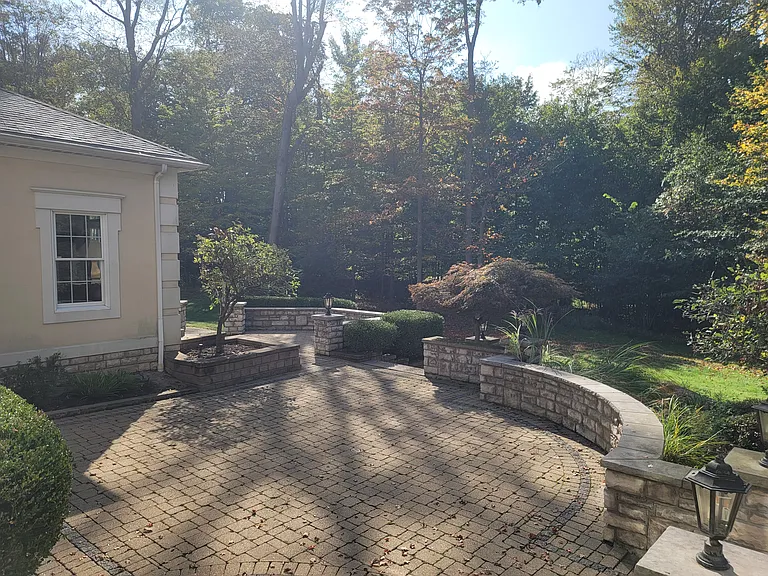 Forest Brooke Ct N — Photo 6