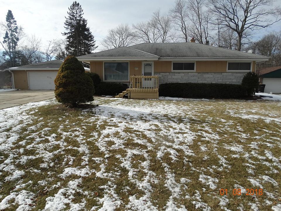 1st image of 8351 N Grandview Dr