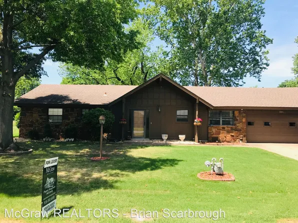 816 N Birch St W, Jenks, OK 74037