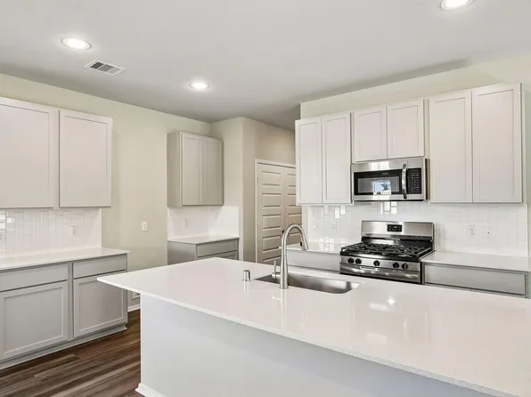 31111 Cass River Ln, Waller, TX 77484