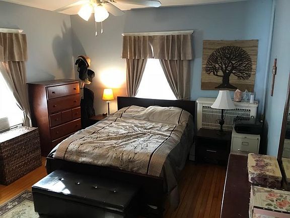 4th image of 29 Benson St #A