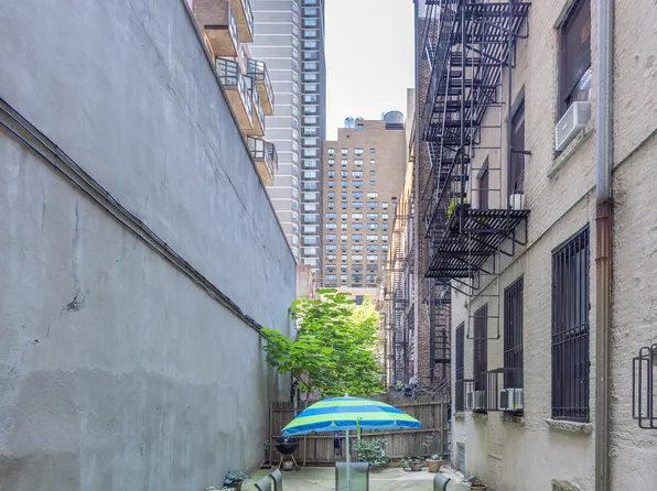 242 East 87th Street image 8 of 9