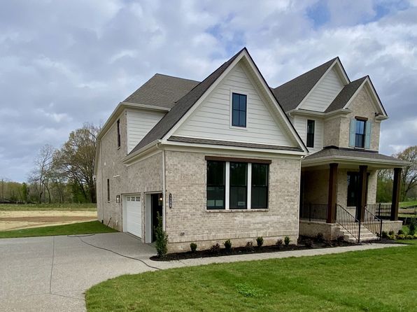 7290 Orrinshire Dr, Fairview, TN 37062