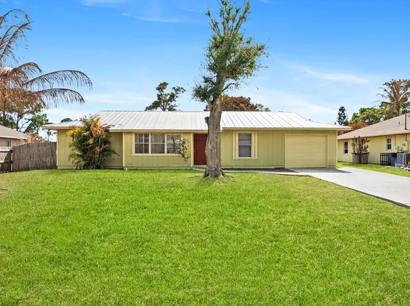 636 SW Eyerly Avenue, Port St Lucie, FL 34983