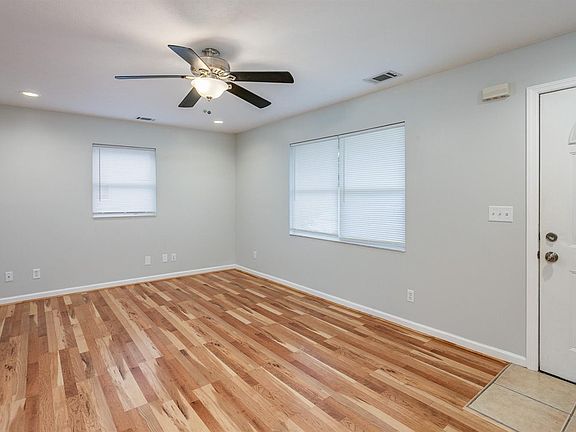4th image of 605 Lindemann Dr