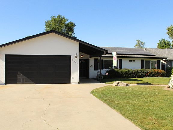 3rd image of 1034 E Howard Ct