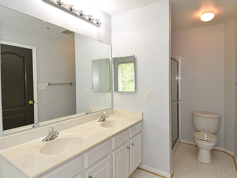 15511 Kennett Square Way — Photo 9