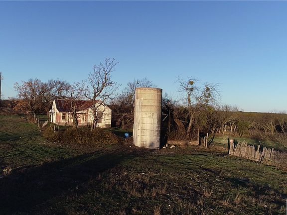 5th image of 430 Rolling Hills Dr