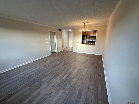 5th image of 4735 Government St APT 212
