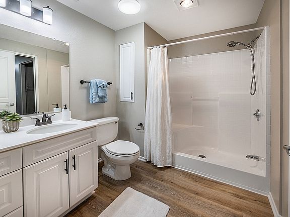 1 Bedroom Bath
