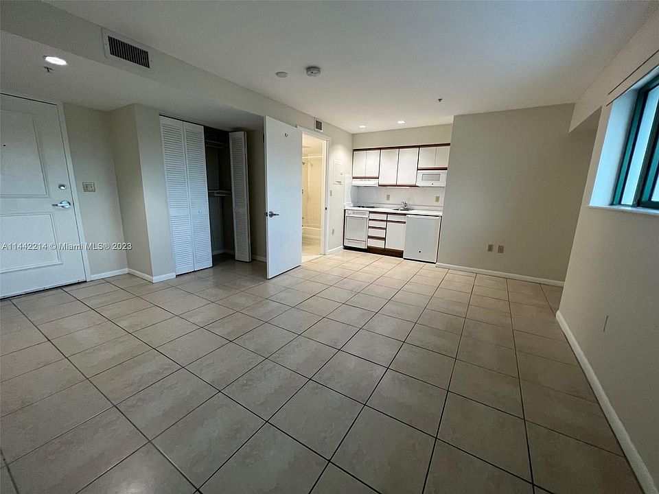 1st image of 5763 Sunset Dr #5763