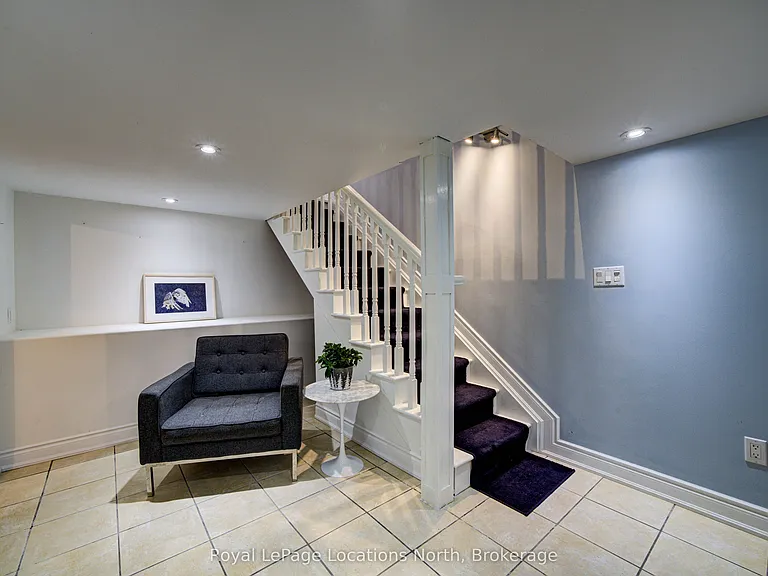 2 Maplewood Dr — Photo 25