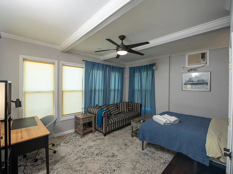 4731 Beach 47 St #2 — Photo 98