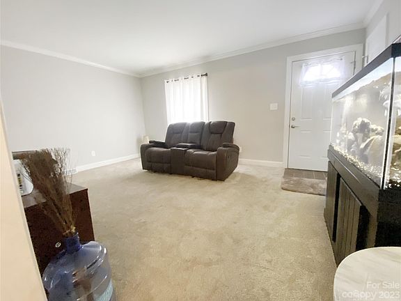 2nd image of 1783 Old West Ln