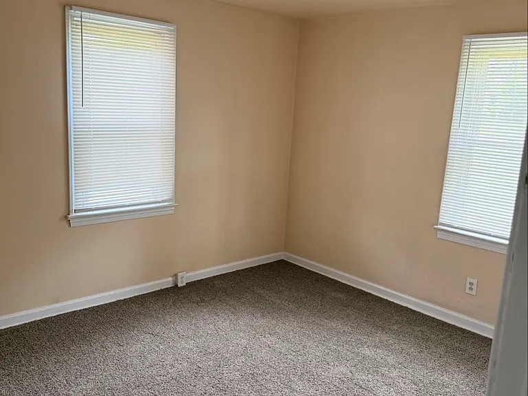 181 W Judson Ave — Photo 6