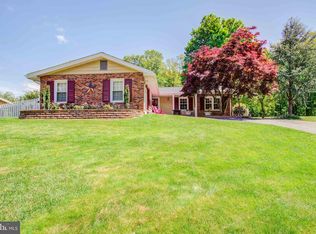 18913 Tributary Ln, Gaithersburg, MD 20879