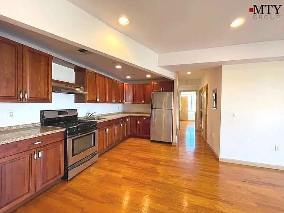 1st image of 58-28 44th Ave #3G