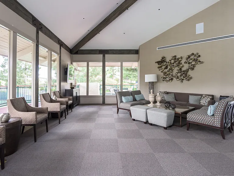 2528 Angelo Dr — Photo 25