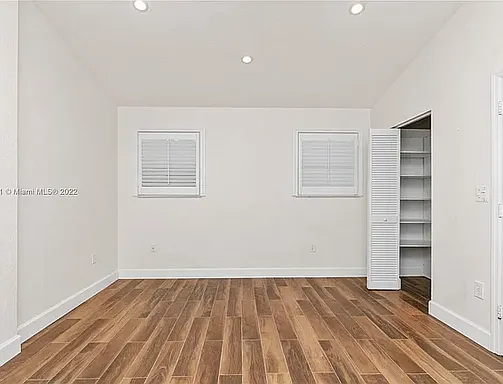 935 Corkwood St — Photo 31