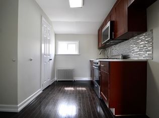 7130 70th St #2, Ridgewood, NY 11385