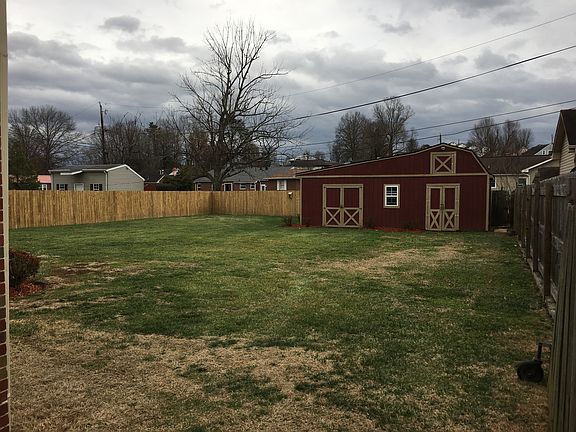 2nd image of 42 Lovejoy Ln