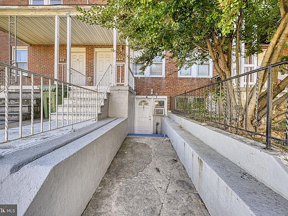 3rd image of 464 Hornel St