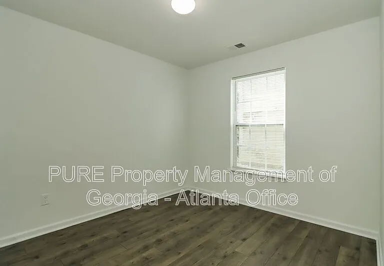 1702 Stonehaven Cir — Photo 16