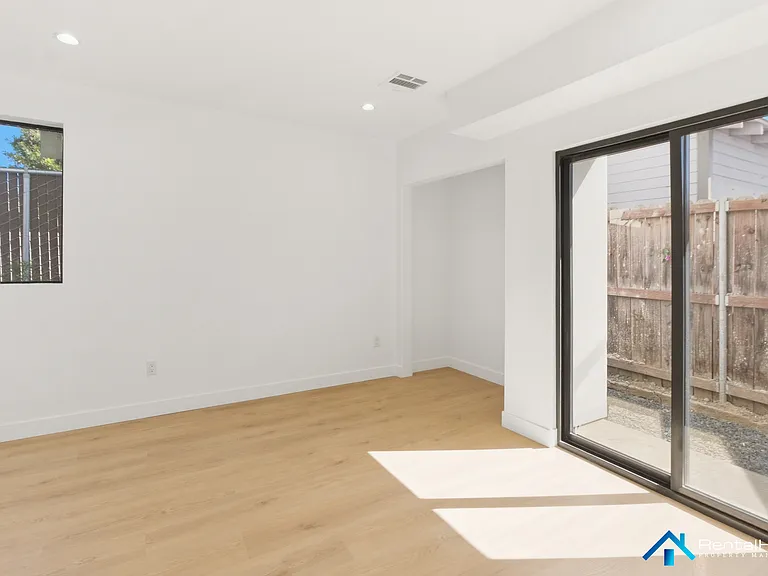 326 N La Fayette Park Pl — Photo 9