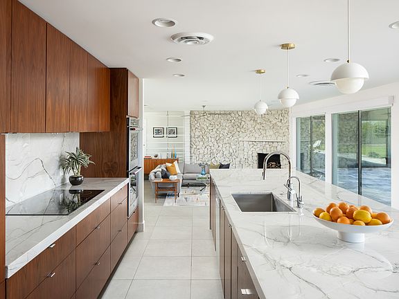 4th image of 4020 E Sierra Vista Dr