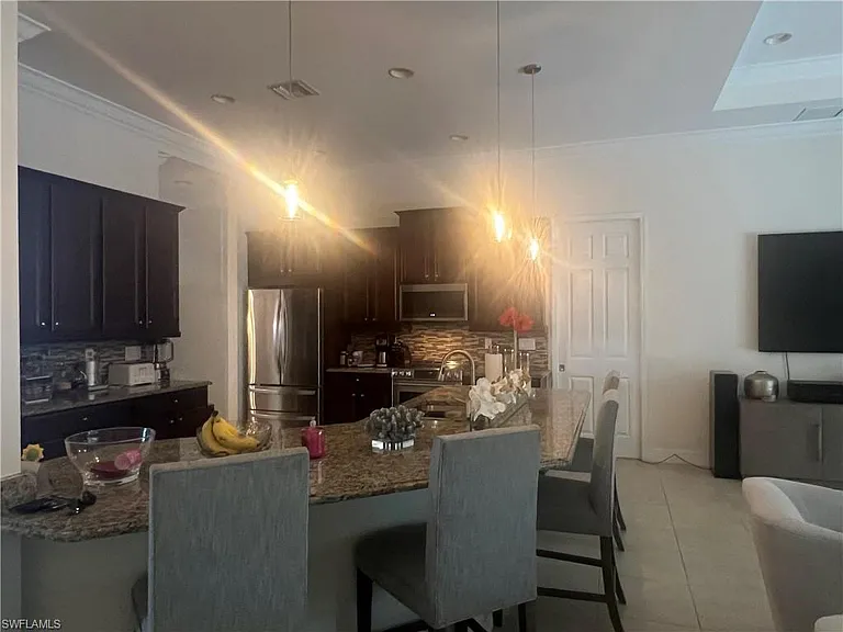 6853 Il Regalo Cir — Photo 16