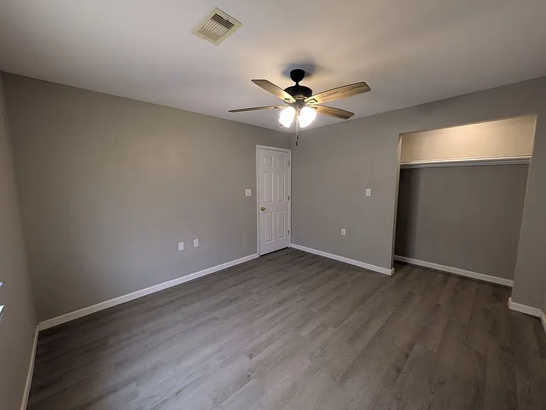 5251 Procter St — Photo 19