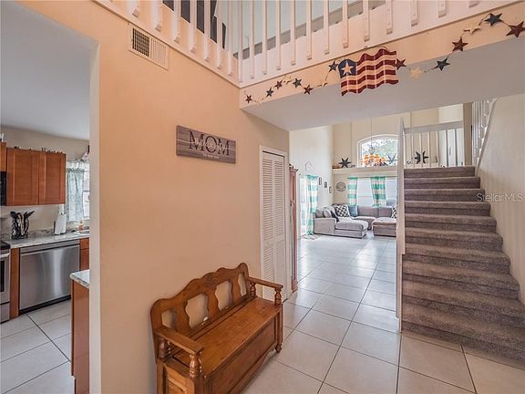 3rd image of 3265 Brewster Dr