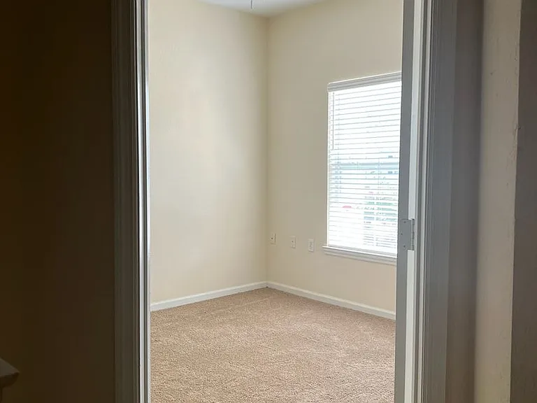 4440 NW 49th St #103 — Photo 11