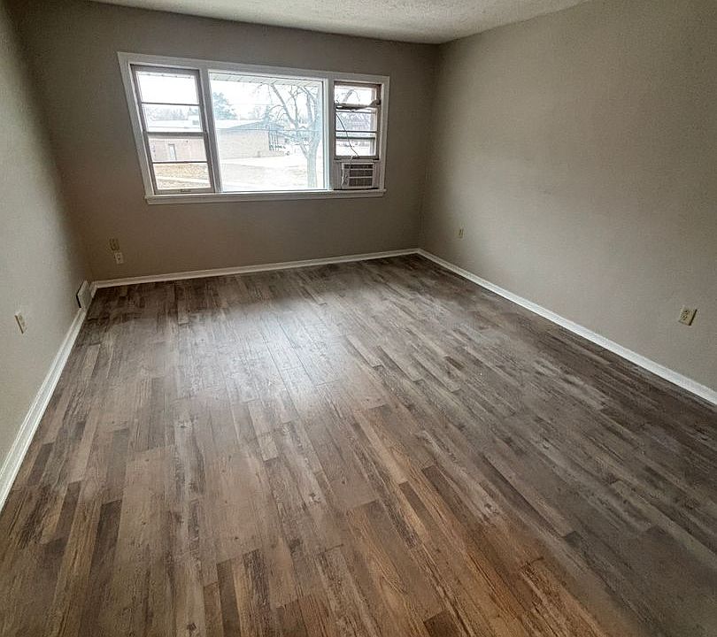 2nd image of 4001 Orleans Ave #205