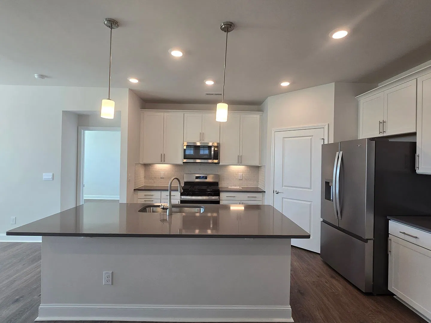 304 Sefton Drive — Photo 4