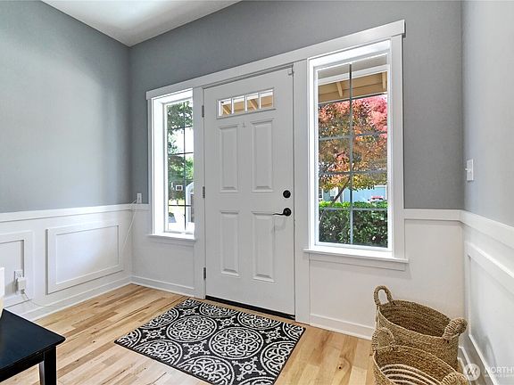 4th image of 1129 117th Drive SE