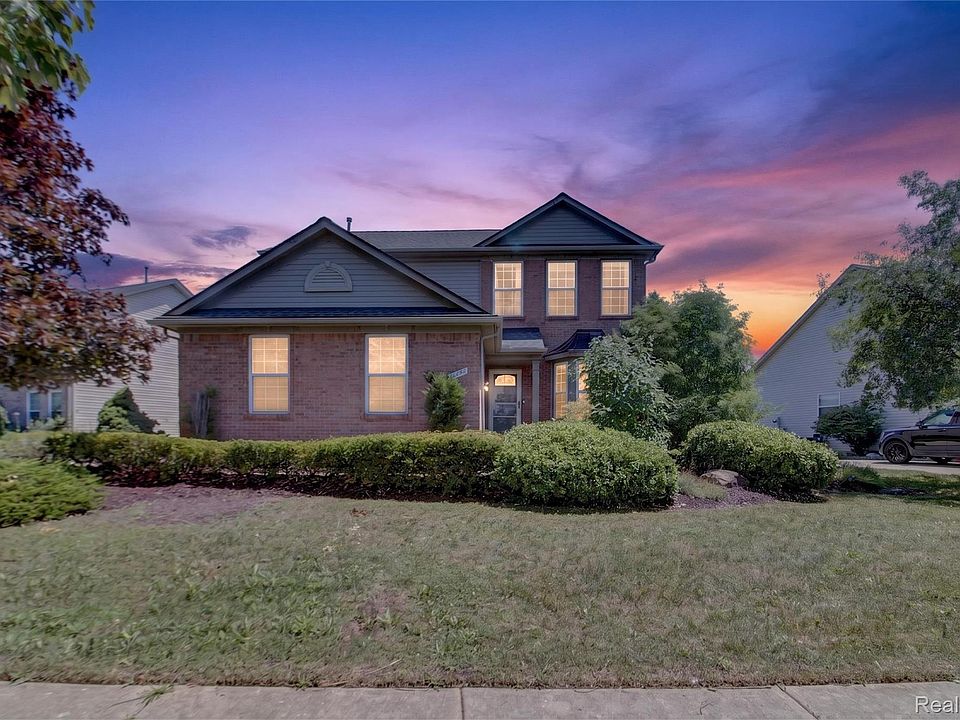 1st image of 27985 S Mockingbird Dr