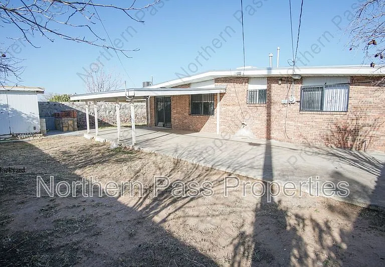 10109 Milan St — Photo 26