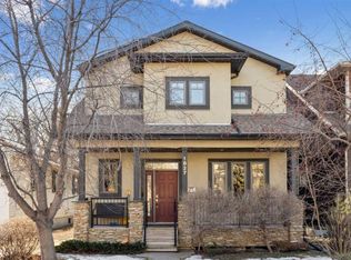 1827 N Westmount Rd NW, Calgary, AB T2N3M6