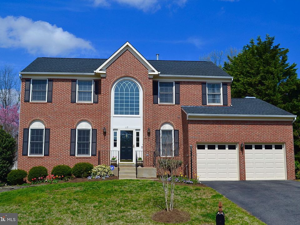 1st image of 17 Halifax Ct