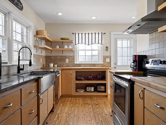 5th image of 3331 Browndell Dr