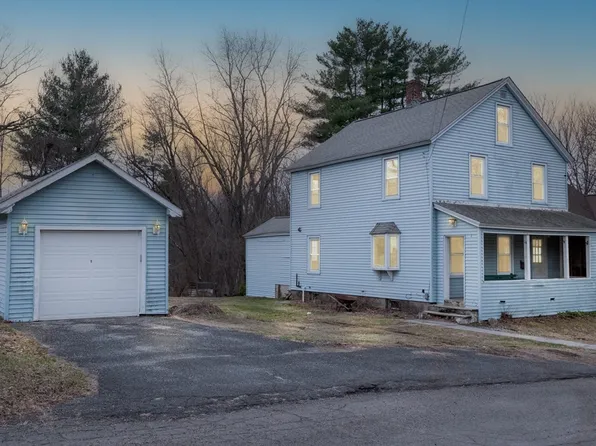 14 Dewey St, Easthampton, MA 01027