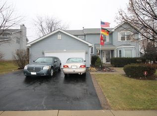 2843 Randall Ridge Dr, Elgin, IL 60124