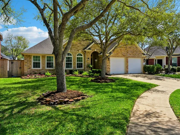 2206 Highstone Ct, League City, TX 77573