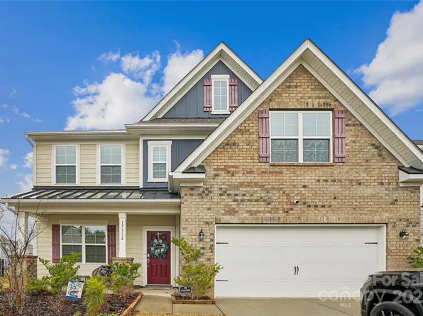 17312 Snug Harbor Rd, Charlotte, NC 28278