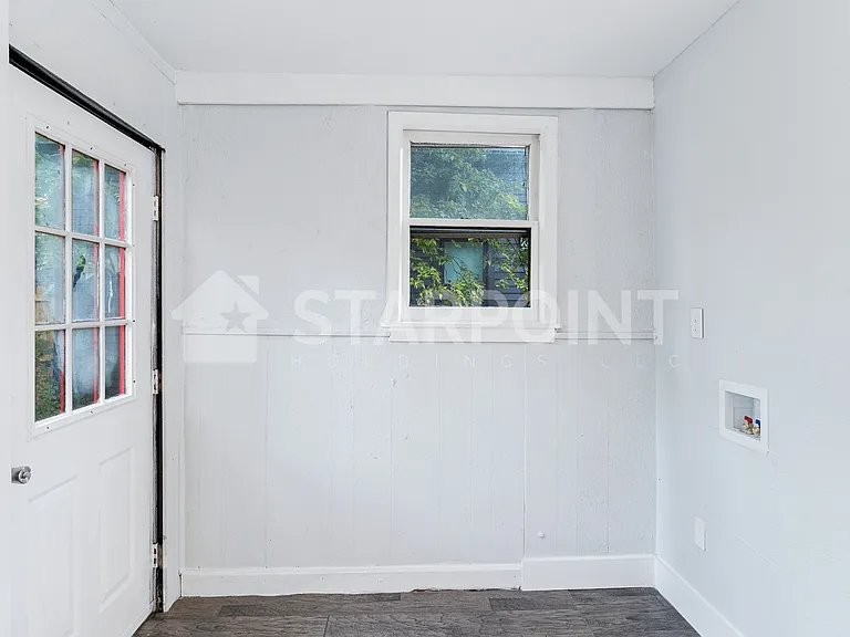 2631 Northwestern Pkwy — Photo 9