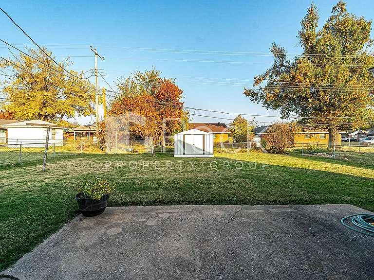 604 Moraine Ave — Photo 22