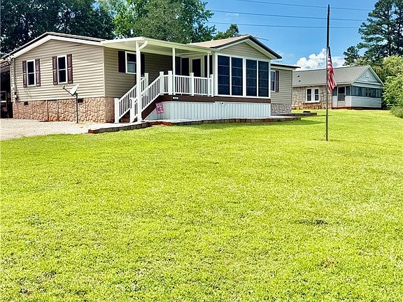 4th image of 1549 Greenfield Rd